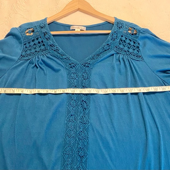 Turquoise top - Picture 3 of 4